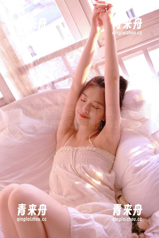 Umeko J的秘密全套写真作品，带你领略当代艺术的新视角.txt